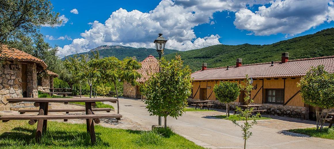 Complejo Rural Los Chozos Valle Del Jerte Bagian luar foto